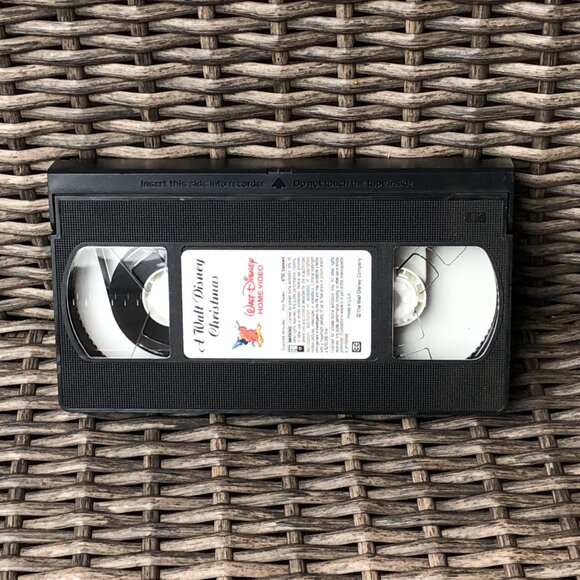 A Walt Disney Christmas Mickey Minnie Donald Duck Santa Claus VHS - Picture 4 of 4